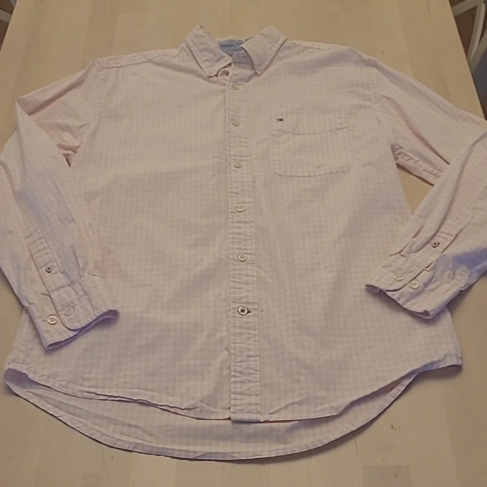 LIKE NEW Tommy Hilfiger Gingham Pink and White Button Down Shirt - Picture 1 of 11